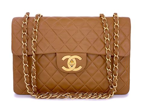 chanel classic flap maxi vs jumbo|The Chanel Classic Jumbo: A Three Decade Journey .